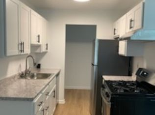 900 Woodhills Dr #13, Goshen, NY 10924