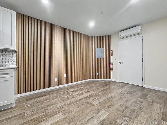 3rd image of 45 Front St #3B