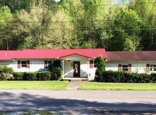 2067 Fallsburg Rd, Louisa, KY 41230