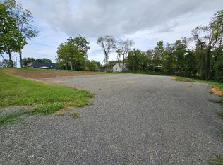 W Stuart Dr, Galax, VA 24333