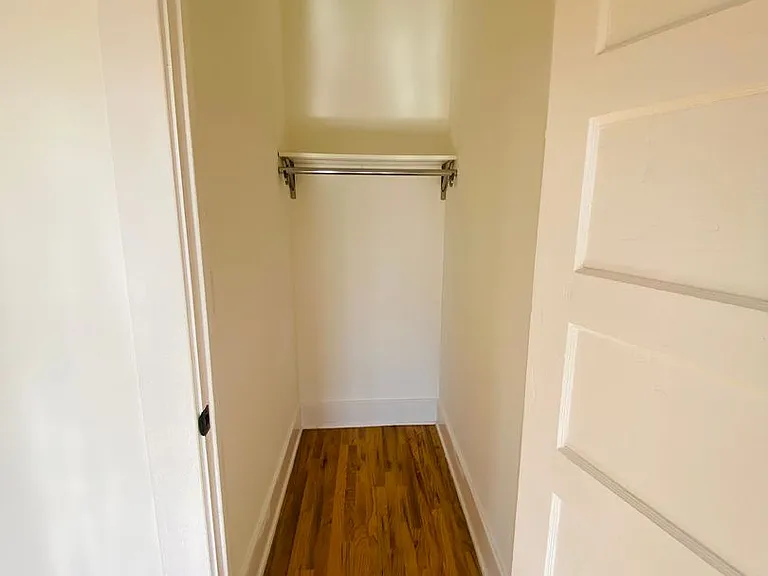 1672 S Harvard Blvd — Photo 8