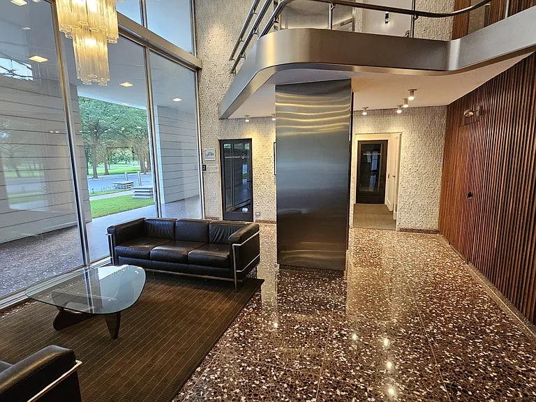 1555 N Dearborn Pkwy #27E — Photo 46