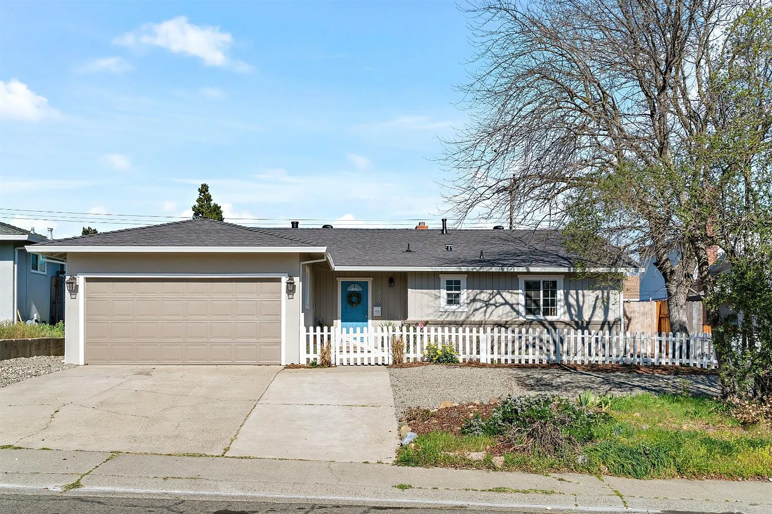 5421 Calistoga Way photo 1
