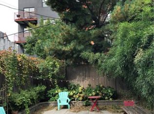 103 Meserole St APT 1B, Brooklyn, NY 11206