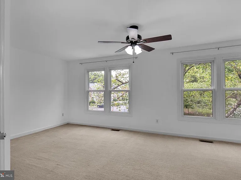 3610 Eagle Rock Ct — Photo 27