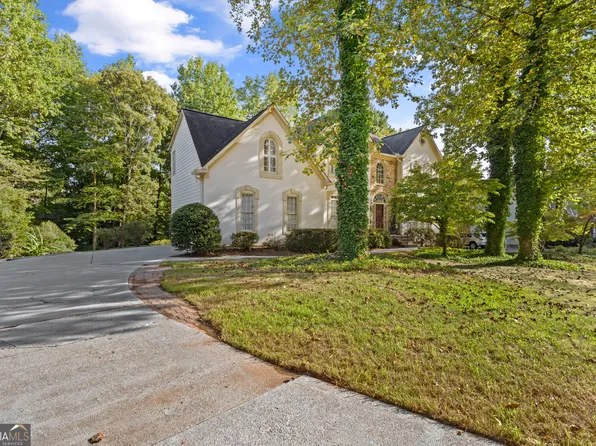 760 Woodrow Dr, Lawrenceville, GA 30043