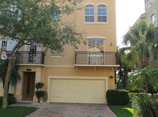 2472 San Pietro Cir, Palm Beach Gardens, FL 33410