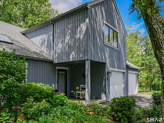 3rd image of 1469 Farmington Avenue #6