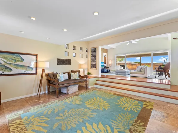 2055 Alihilani Pl, Honolulu, HI 96822