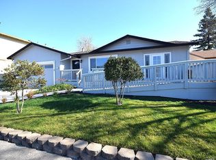 996 Estes Dr, Santa Rosa, CA 95409