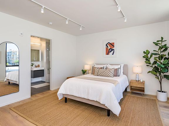 2nd image of 198 Valencia St #506
