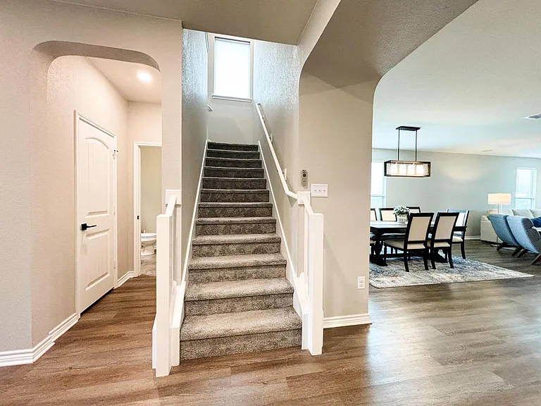 8134 Emmeline Dr — Photo 31