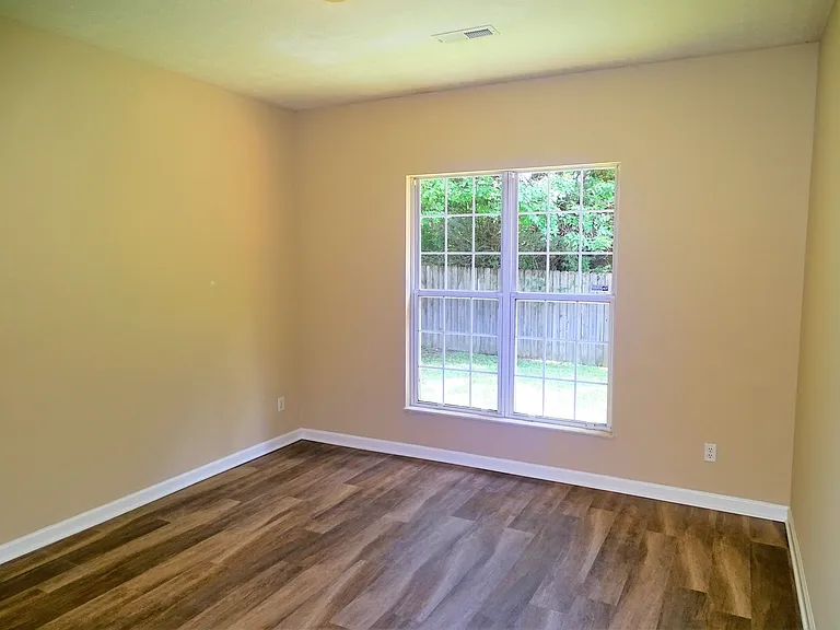 8518 Lawnpark Dr — Photo 12