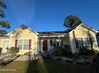105 Boysenberry Fields Rd, Maple Hill, NC 28454