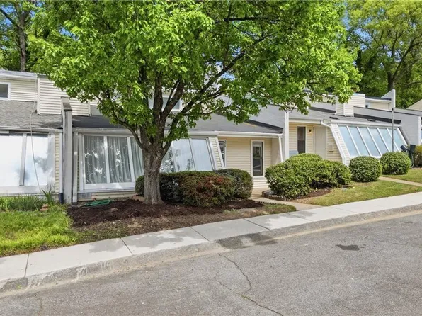 224 Goshen Ln, Woodstock, GA 30188