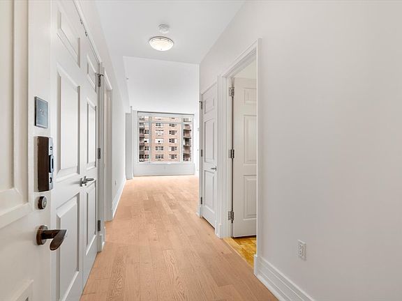 4th image of 205 E 85th St APT 9L