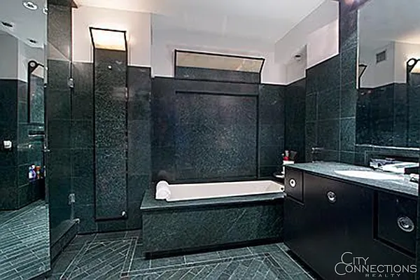 Rented by City Connections Realty | media 5