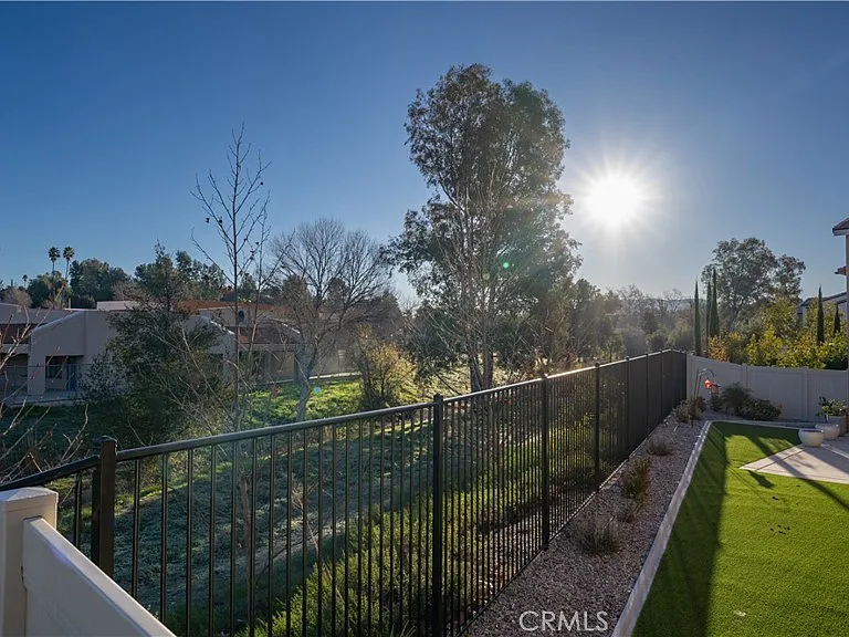 42688 Azure St — Photo 36
