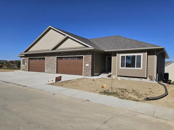 5101 Overlook Ln, Sioux City, IA 51106