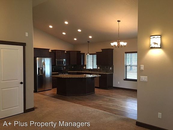 4th image of 1483 W Ashmont Way