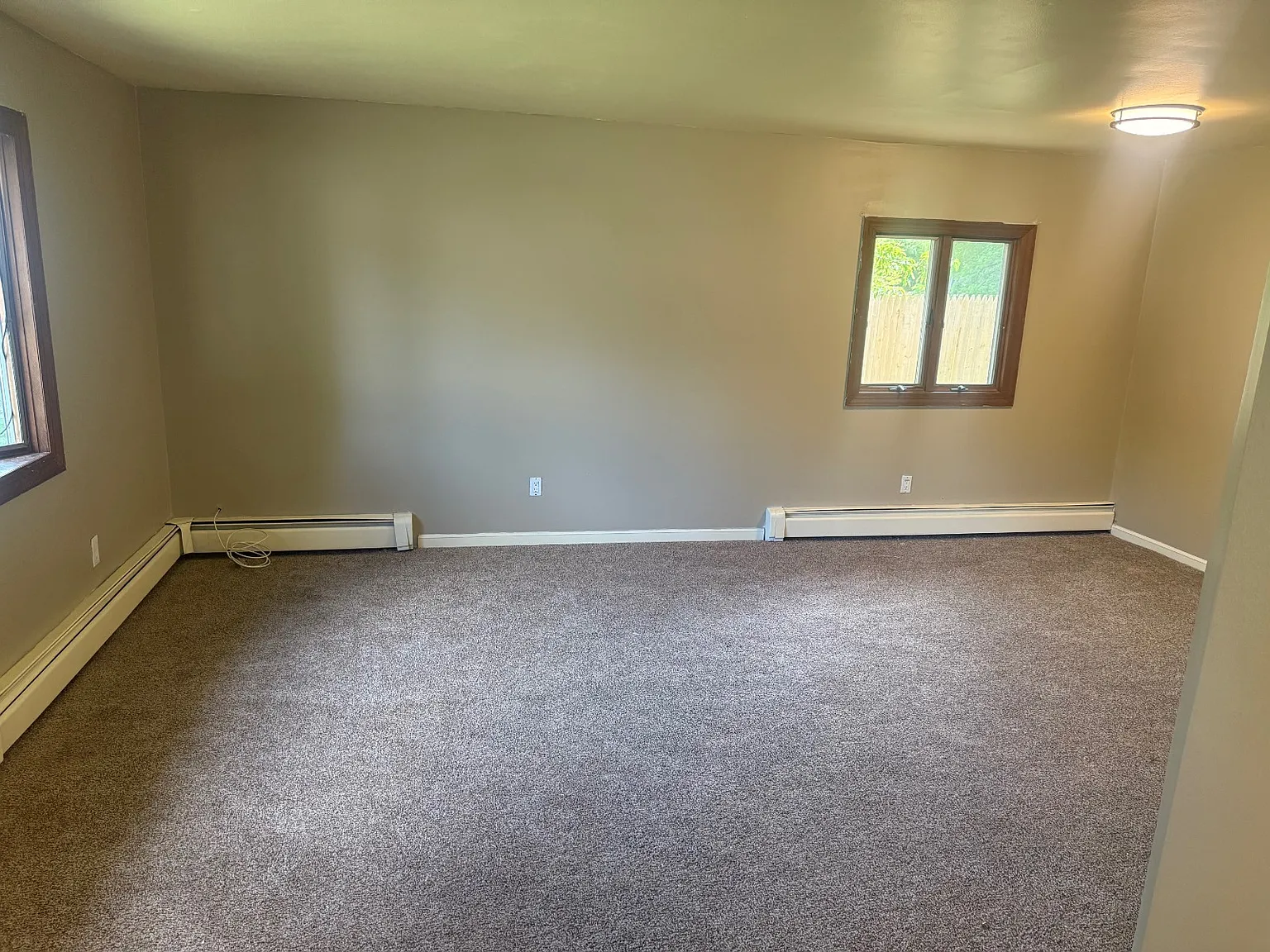 3 bed, 1.0 bath, $3,800 — Photo 4