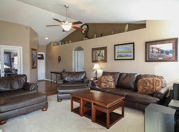 3rd image of 5817 Robert Wayne Dr