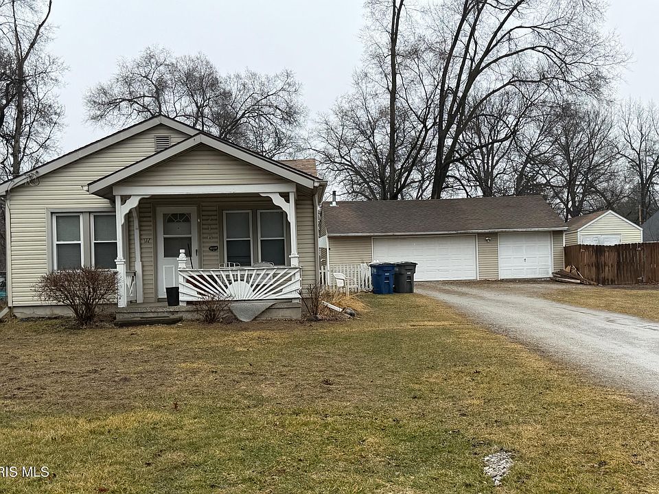 1st image of 216 Deigle Dr