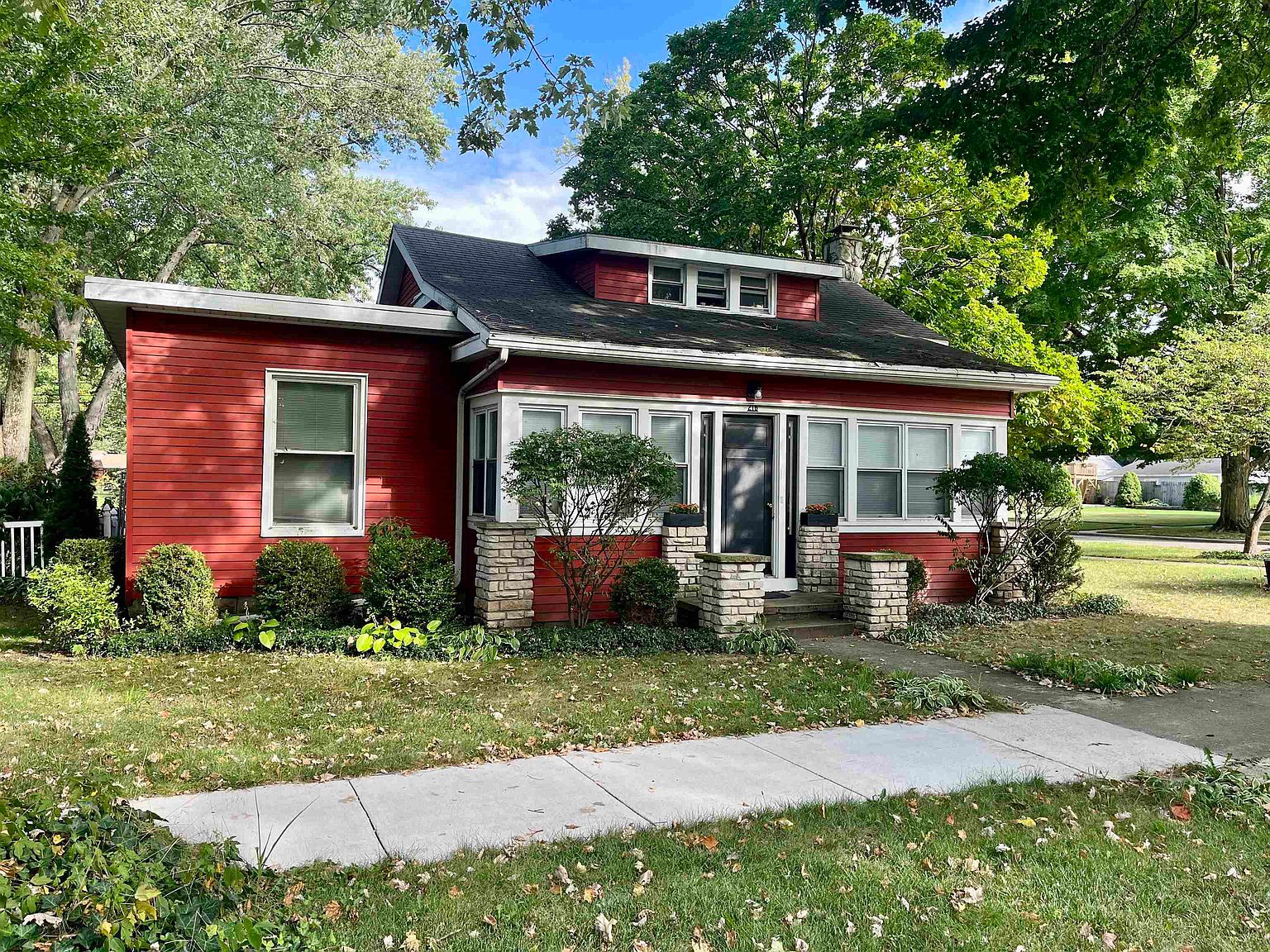 216 S Elkhart St, Wakarusa, IN 46573 Zillow