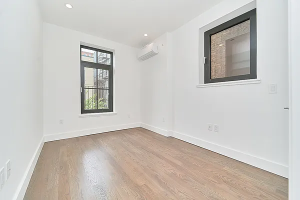 Rented by Brown Harris Stevens | media 27