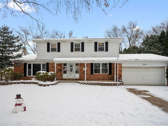 15238 Farmbrook Dr, Plymouth, MI 48170