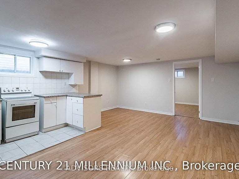 18 Stanley Ct — Photo 4