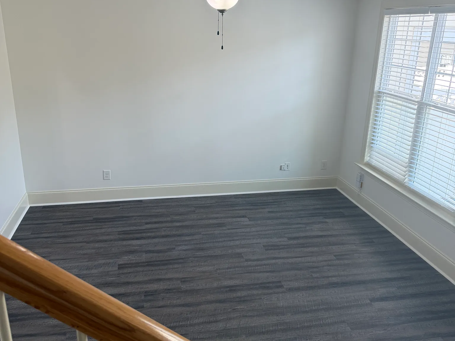 3 bed, 2.5 bath, 1814 sqft, $2,100 — Photo 2