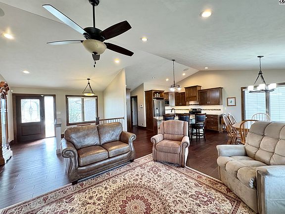 2nd image of 2809 Morris Rd