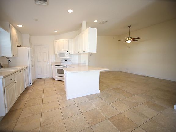 5th image of 7558 Rozzini Ln