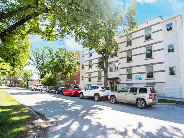 105 Clarke St #20, Winnipeg, MB R3L 1W6