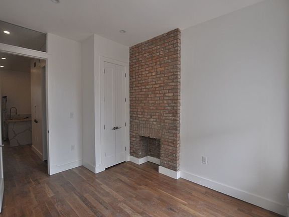 4th image of 96 Lewis Ave #2L