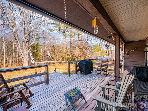 5th image of 1689 Rock Rd