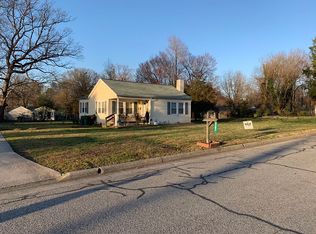 2328 Edgewood Dr, High Point, NC 27262