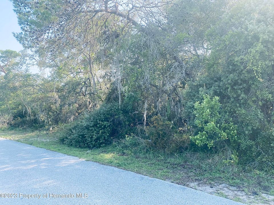 2nd image of 1083 Stratton Ave