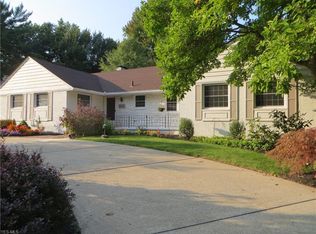 2431 Stockbridge Rd, Akron, OH 44313