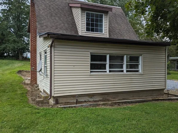10140 Jonestown Rd, Grantville, PA 17028