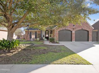 301 Moss Brook Dr, Lafayette, LA 70508