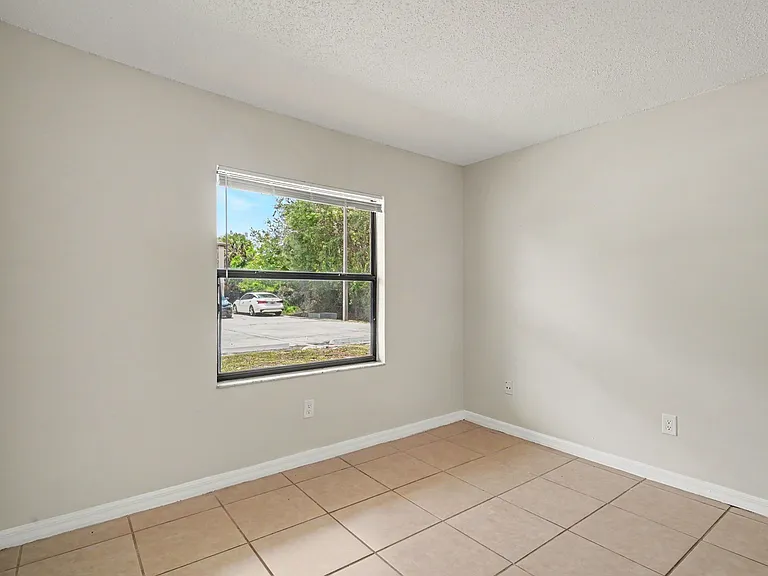 4534 Sleepy Oak Ln — Photo 19