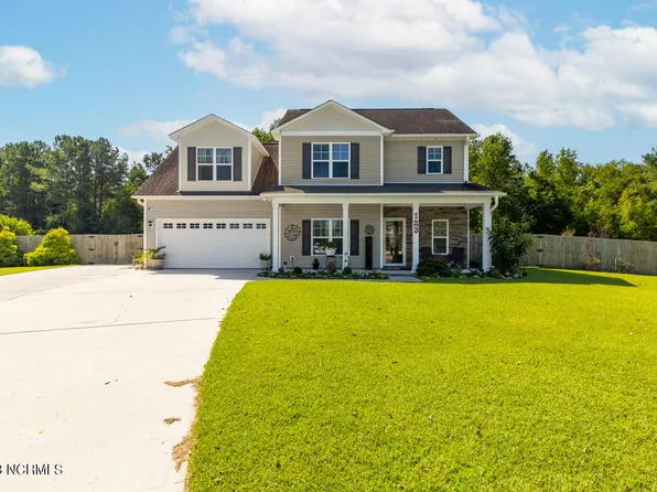 123 W Tumbling Waters Road, Rocky Point, NC 28457