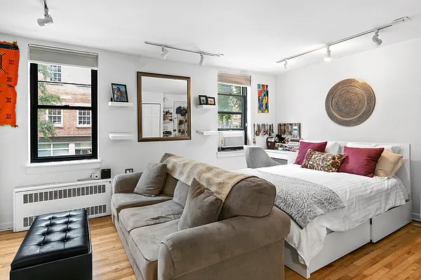 Rented by Douglas Elliman | media 10