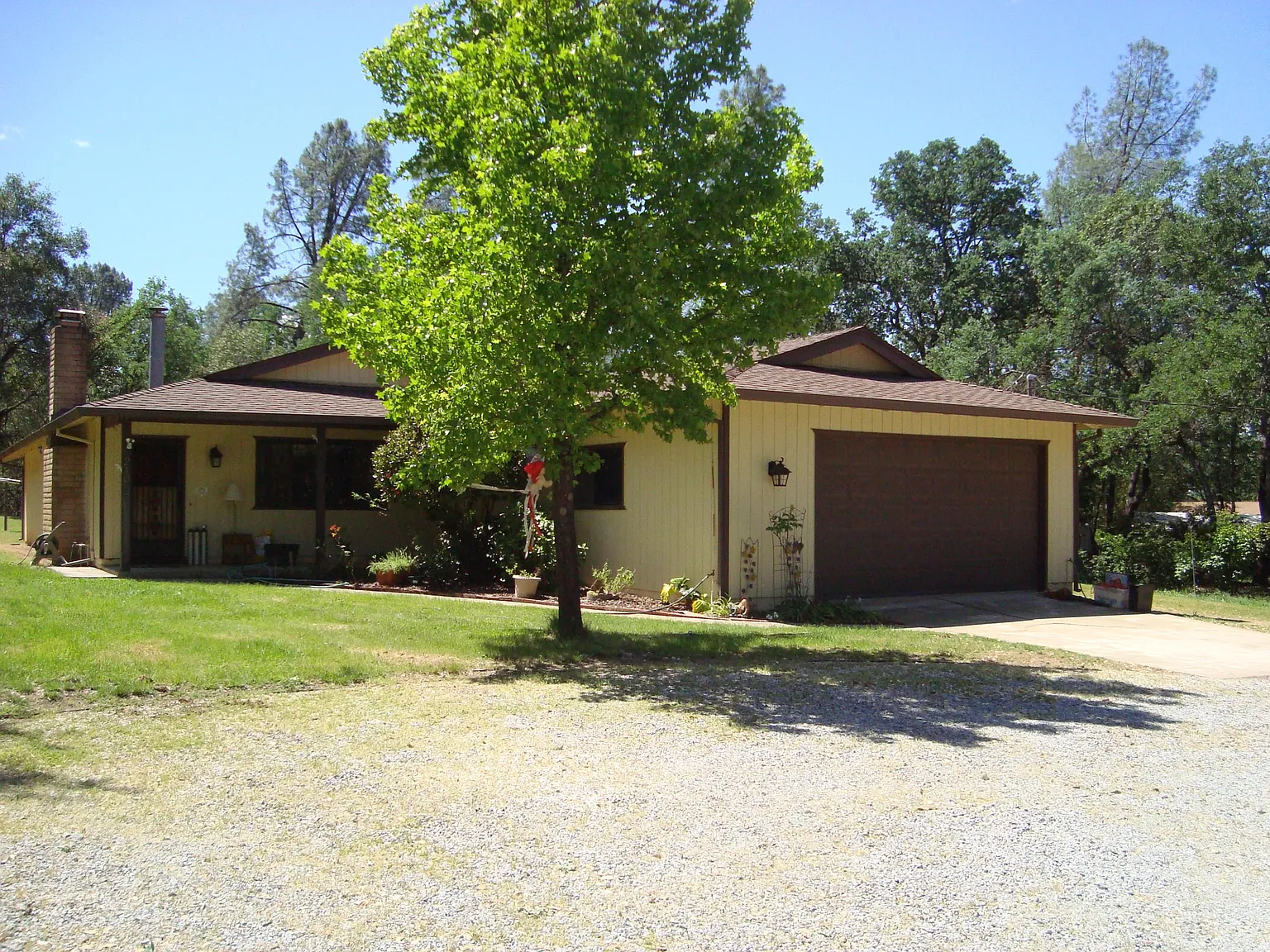 21057 View Lake Dr photo 1