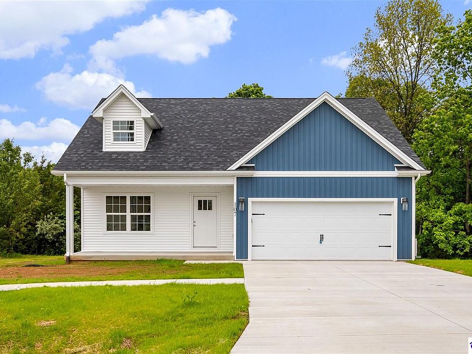 1st image of 108 Honeysuckle Dr