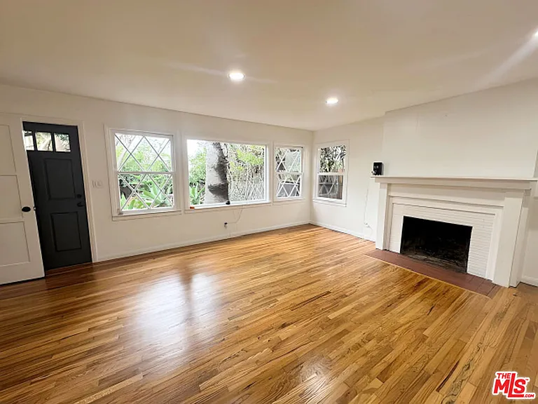 2416 Boone Ave — Photo 16