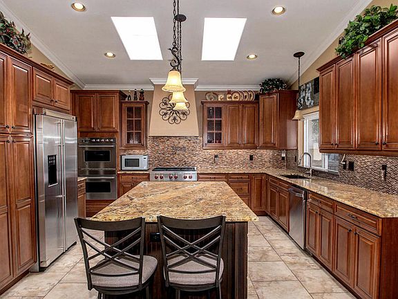3rd image of 5243 W Melinda Ln