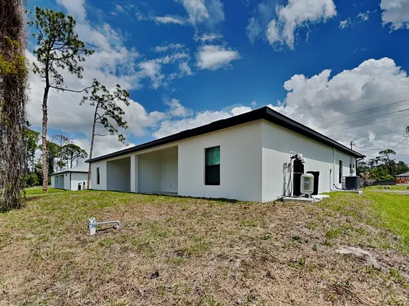 2432 Quentin Ave S, Lehigh Acres, FL 33973